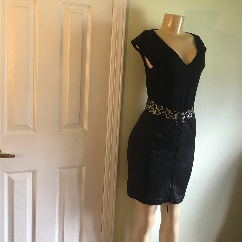 Alice+ Olivia sleeveless fitted sexy dress